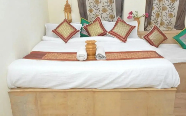 Golden Paradise Desert Resort