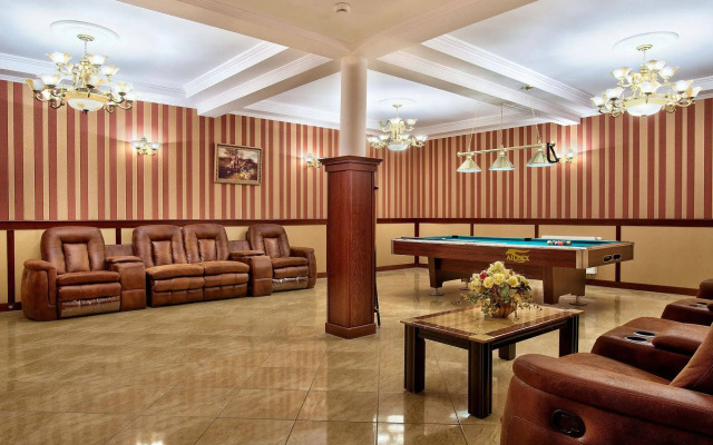 Hotel Dworek Tryumf Dąbrowscy Spółka Jawna