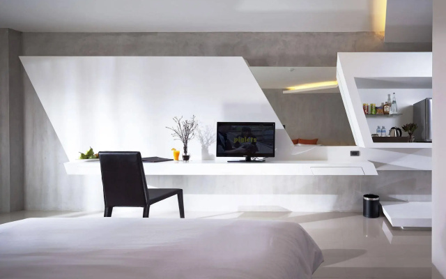 Nine Forty One Hotel