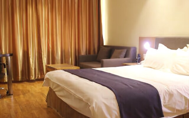 V Yeginn Hotel