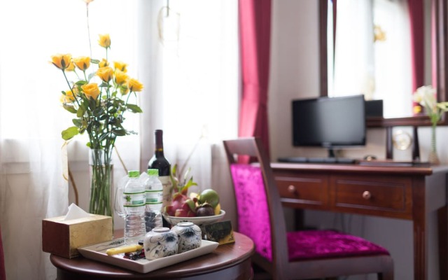 Silk Flower Hotel & Spa