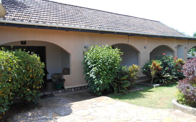 J-Courts Bed & Comfort