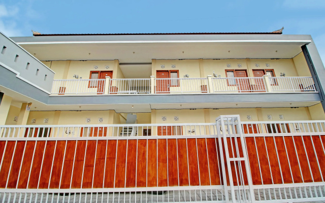 OYO 92952 Nirmala Guest House
