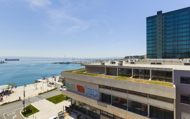 Modern Apartment with Sea-view at Split