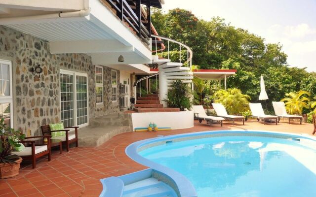 Marigot Palms Luxury Caribbean Guesthouse and Apartment Suites