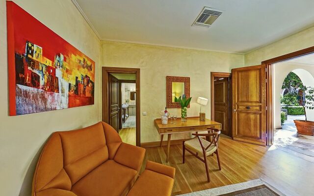 Villa Veneziano – Suites & Villa.