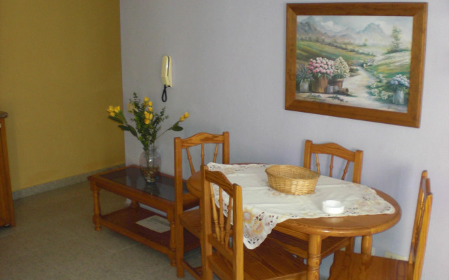 Apartamentos La Granja