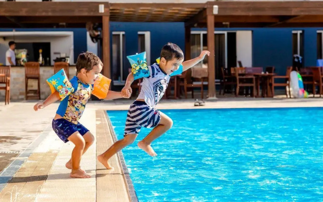 Blue Lagoon Kosher Hotel