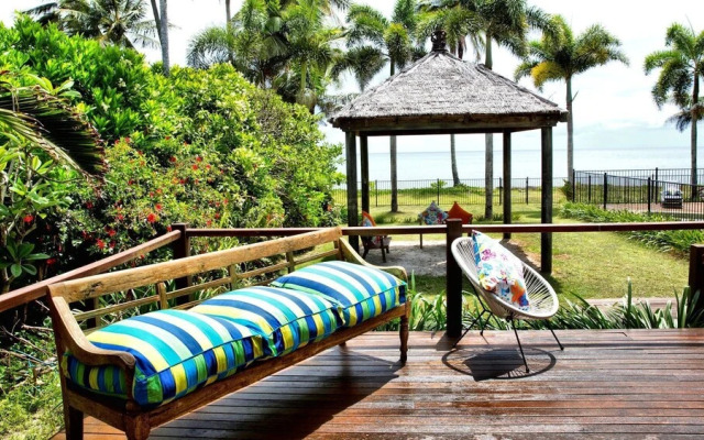 Absolute BeachFront Bliss @ Newell Beach