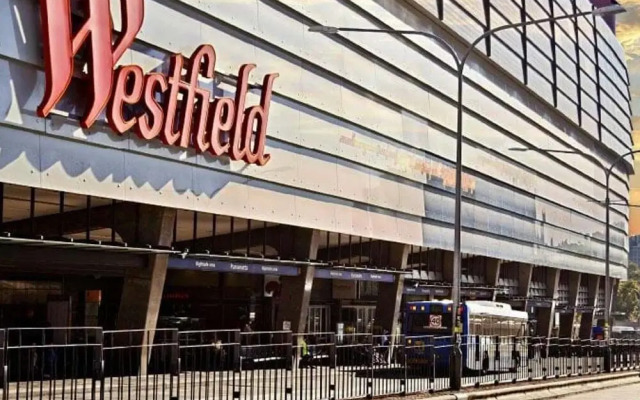 Parramatta CBD Luxury 2 Bed APT + Parking Npa011