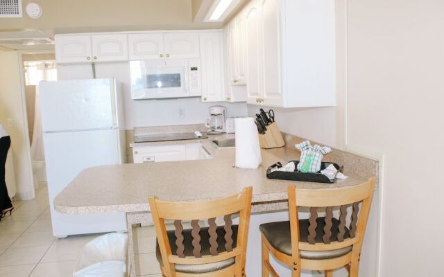 Outrigger Beach Club