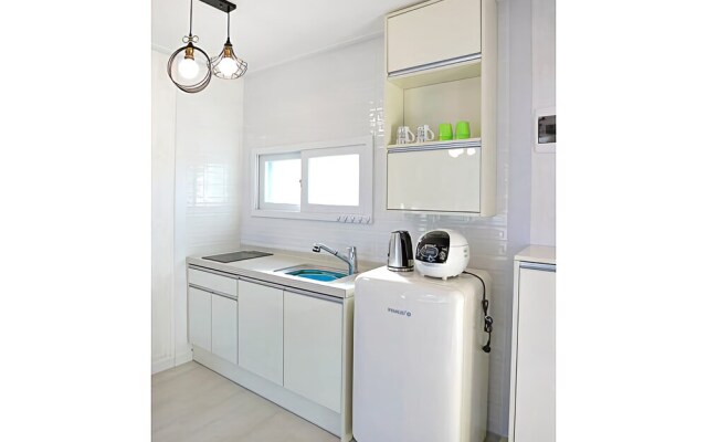 Sokcho Dal Beach Pension