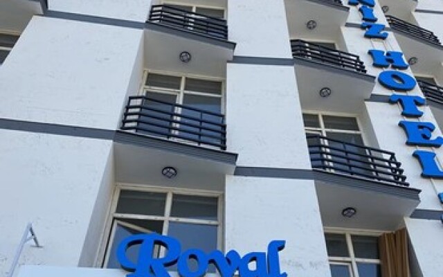 Royal Deniz Hotel