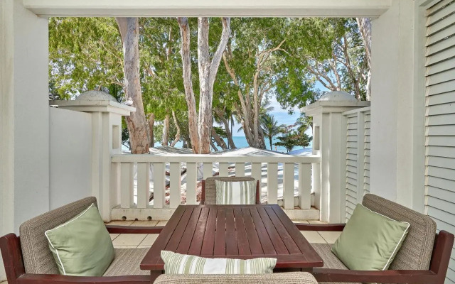 Beach Club Oceanview Apartment 1221-2 Palm Cove