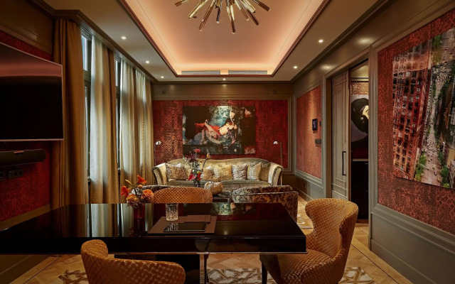 Hotel TwentySeven
