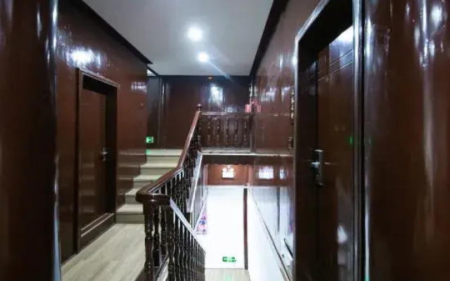 Zixuan Pavilion Riverside Inn