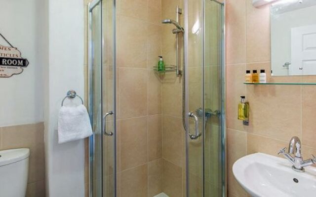 Woodside Guest House