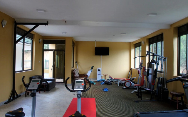 Bunyonyi Safaris Resort
