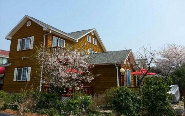 Taean Jiune Pension