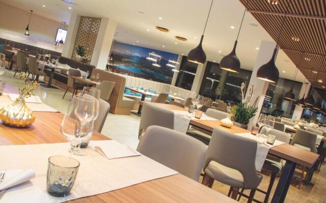 Hotel Seven