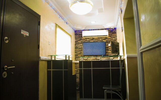 Crestview Hotel & Suites