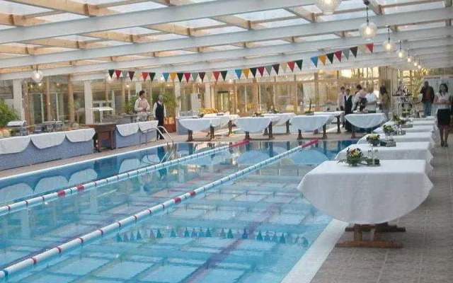 Queen Vera Hotel