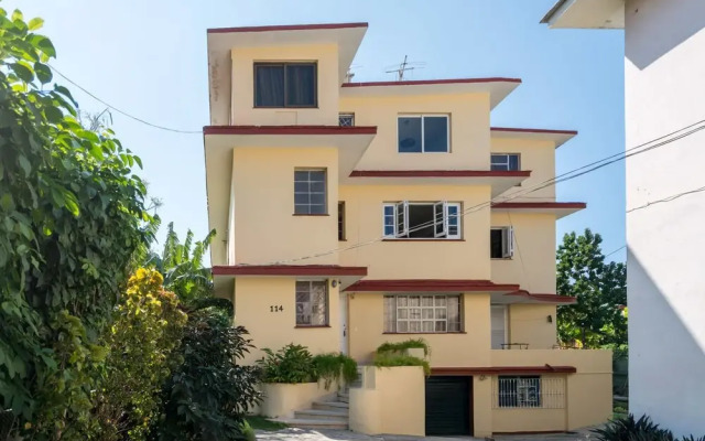 Ocean Breeze & Suites