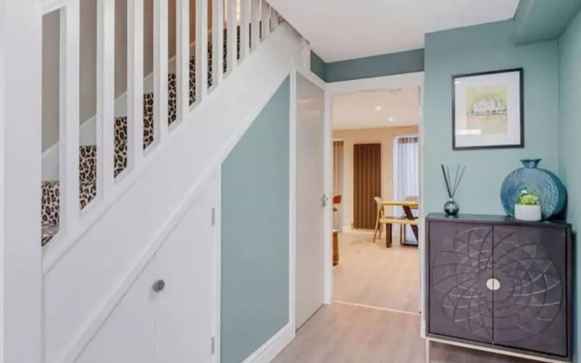 Host Apartments The Pilgrim Coach House II