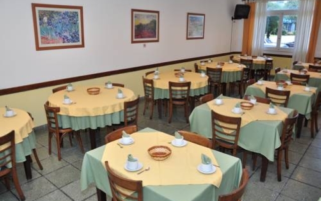 Corona Hotel