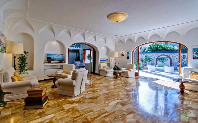Hotel Syrene