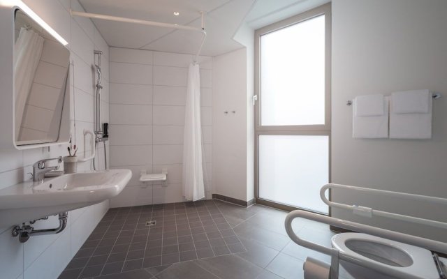 Holiday Inn - the niu, Tab Dusseldorf Main Station by IHG