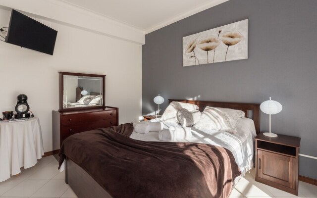 Dipti's Bed and Breakfast