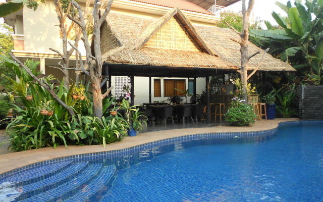 Mayfair Boutique Angkor Villa