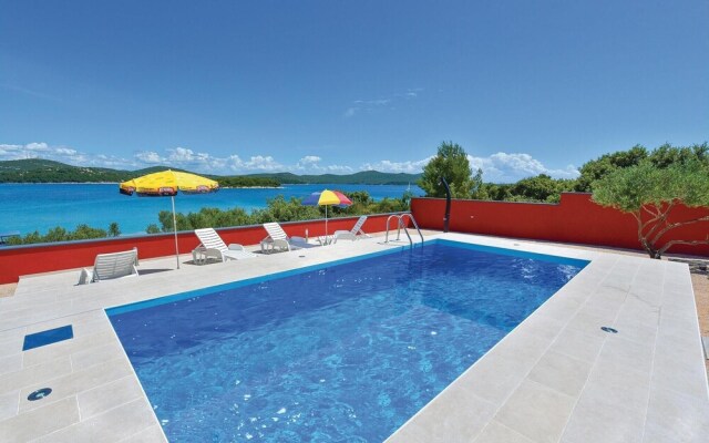Nice Home in Jezera With Wifi and 1 Bedrooms