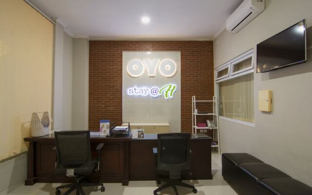 Stay At H by OYO Rooms