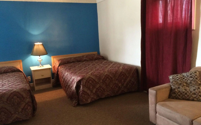 Travellers Motel