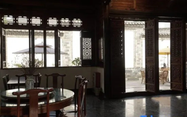 Sichenyuan culture Resort Hotel (Jianshui Ancient City)