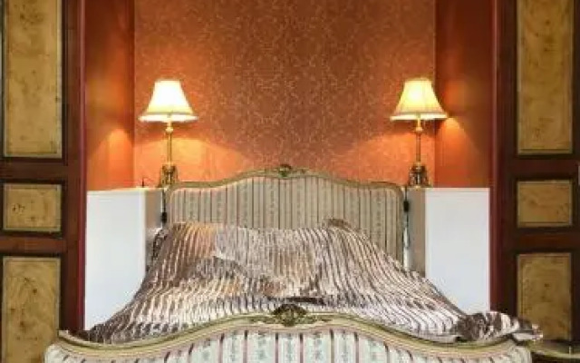 Chateau De La Grand Maison