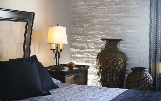 Porto Kea Suites