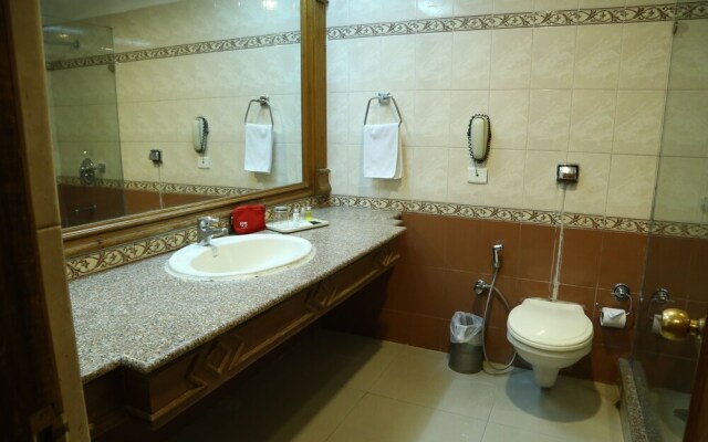 OYO 657 Hotel K C Cross Road