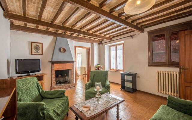 Amazing Home in Chiusdino With 3 Bedrooms