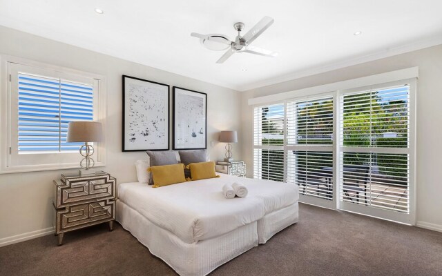 Riverview Luxury Retreat