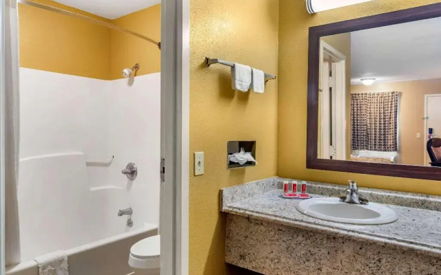 Econo Lodge Cuthbert