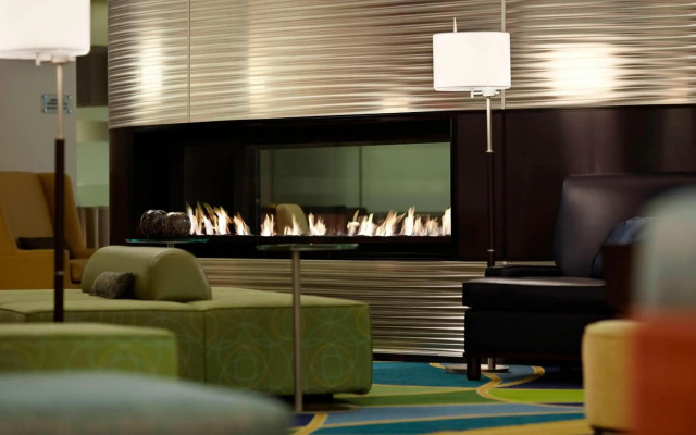 Montreal Airport Marriott In-Terminal Hotel