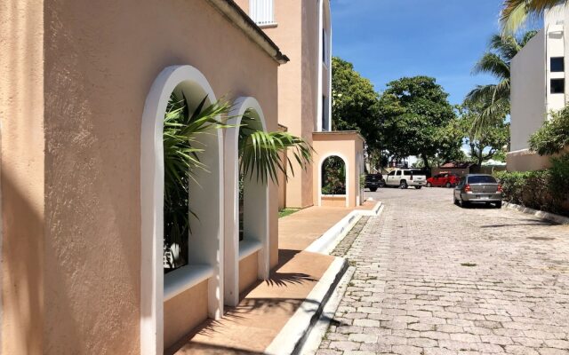 Lovely Luxury Home Near the Beach, 10 ppl