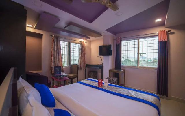 Hotel A.V.S Residency by OYO Rooms
