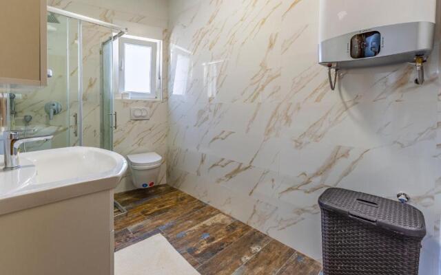Apartments Larst