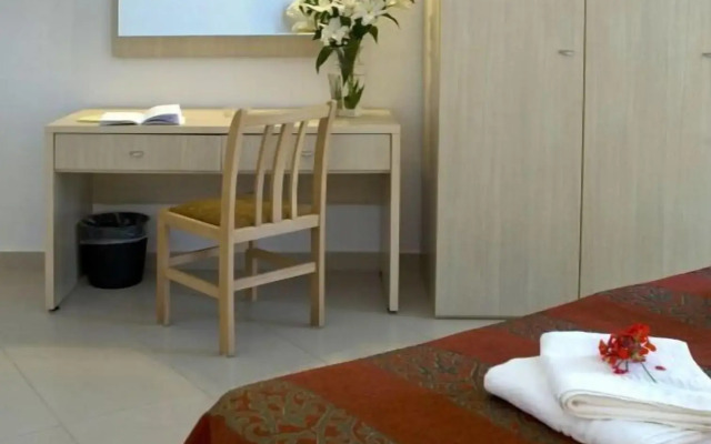 Porto Koufo Hotel