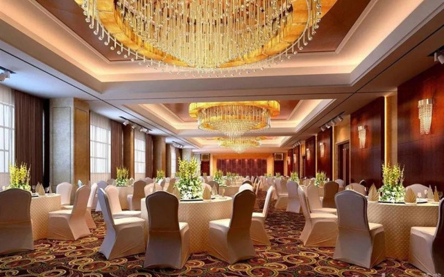 Dingding International Hotel