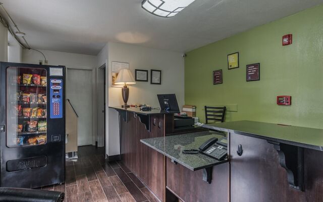 Studio 6 Skytop Rome